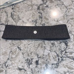 Heather gray lululemon headband